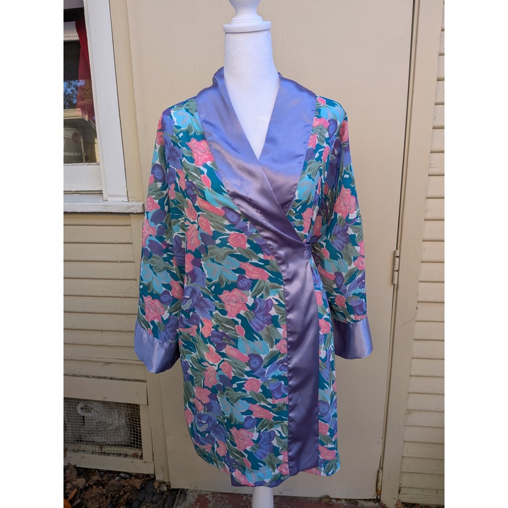 Victoria's Secret Gold Label Vintage Floral Satin Trim Wrap Robe Lavender Purple